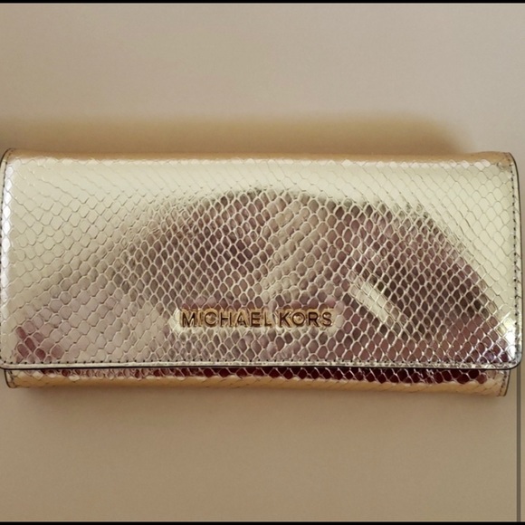 NWT Michael Kors Gold Wallet - Picture 6 of 7